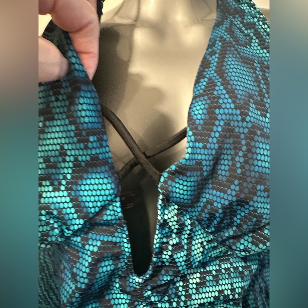 Swimsuits for All Size 20 Halter Swimsuit Top - Picture 4 of 11